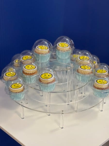 B&M cupcakes